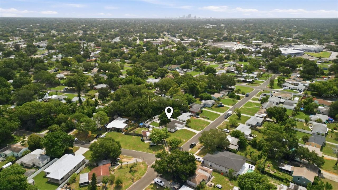 1317 Essex Drive N, Saint Petersburg, FL 33710 Photo