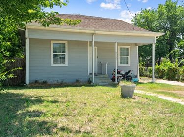 2421 Langston Street, Fort Worth, TX 76105