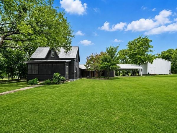 410 S Cleveland, Meridian, TX 76665