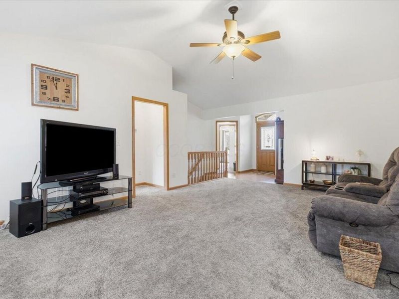 1084 Beech Street , Mount Vernon, OH 43050 Photo 8