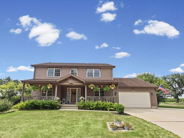 N1510 S Geneva AVENUE, Lake Geneva, WI 53147