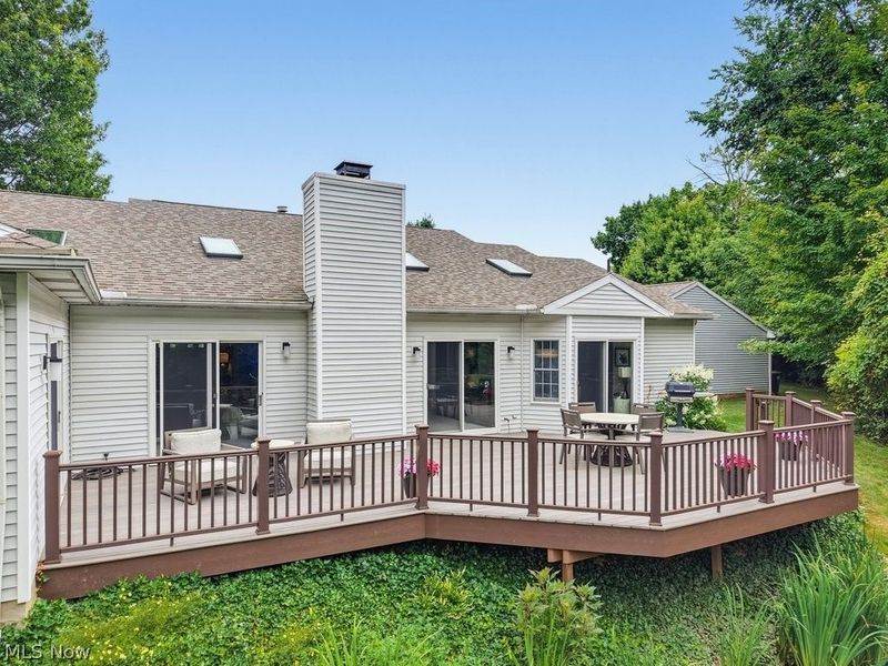 2089 Stillwood Lane, Akron, OH 44313 Photo 4