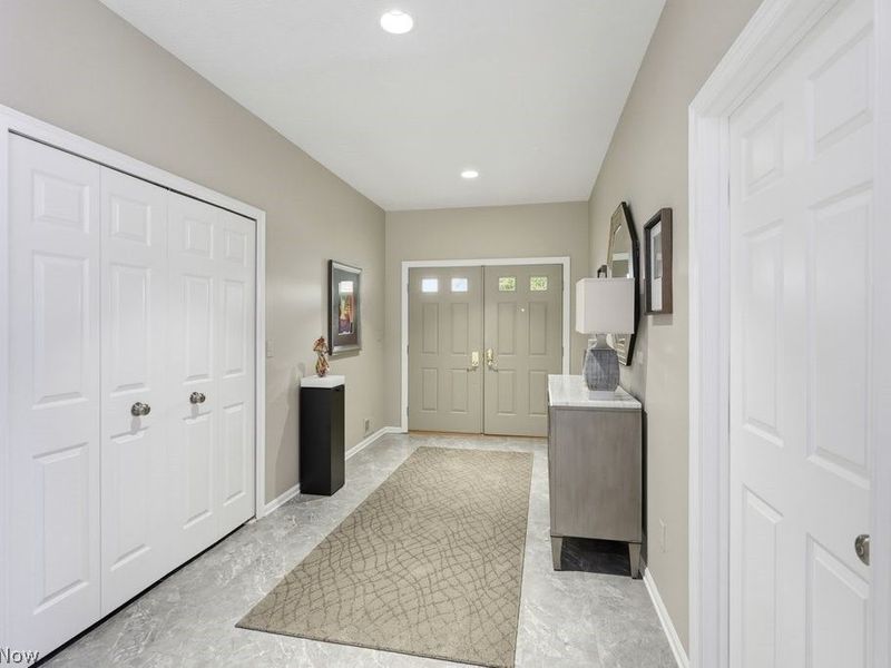 2089 Stillwood Lane, Akron, OH 44313 Photo 7
