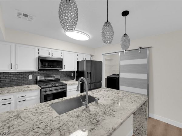 2133 Willowbury Drive , Unit A, Las Vegas, NV 89108