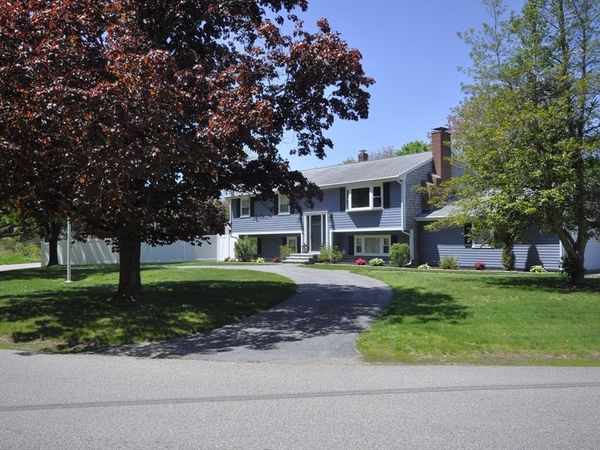 46 Bridle Rd, Bridgewater, MA 02324