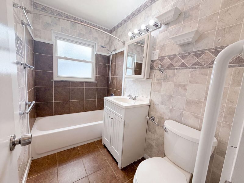 651 Raleigh Drive , Columbus, OH 43228 Photo 14