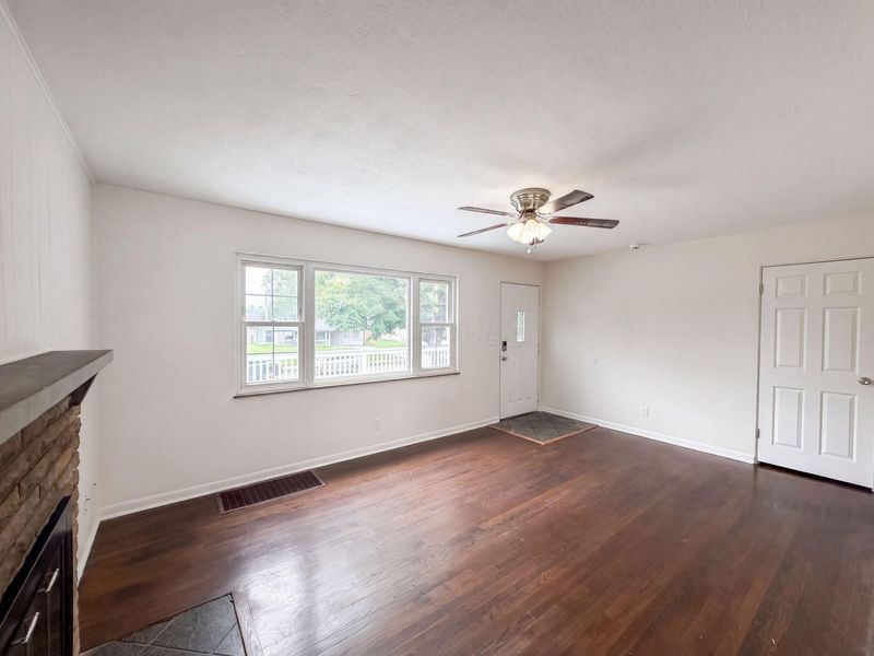 651 Raleigh Drive , Columbus, OH 43228 Photo 6