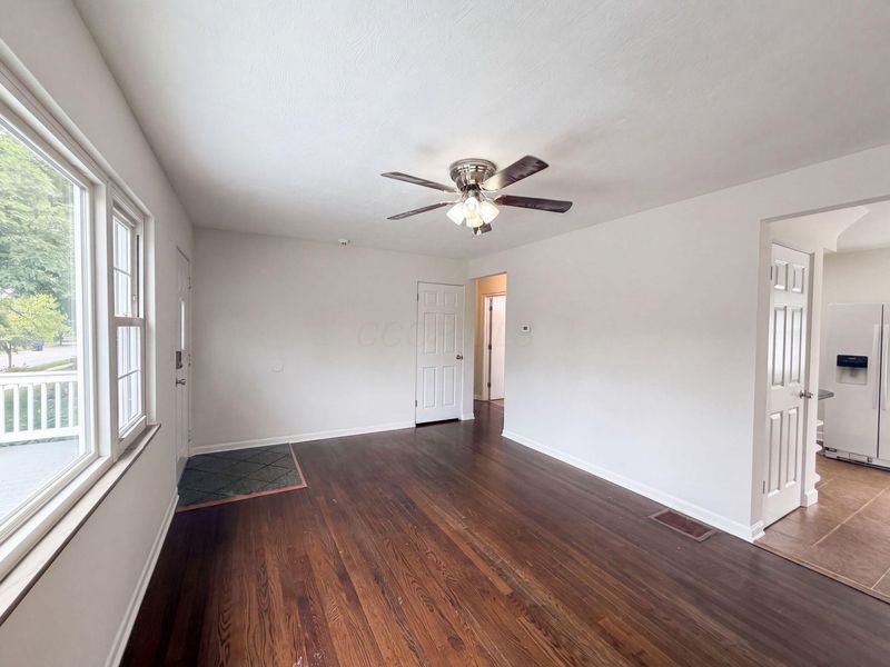 651 Raleigh Drive , Columbus, OH 43228 Photo 7