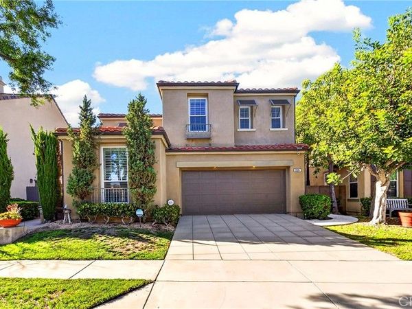 2585 Sunflower, Fullerton, CA 92835