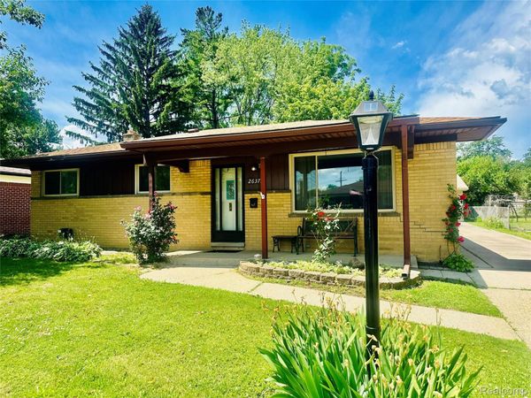 26373 Curie Avenue, Warren, Mi 48091