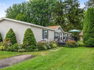 1290 Tyler Road, Bridgeport, NY 13030