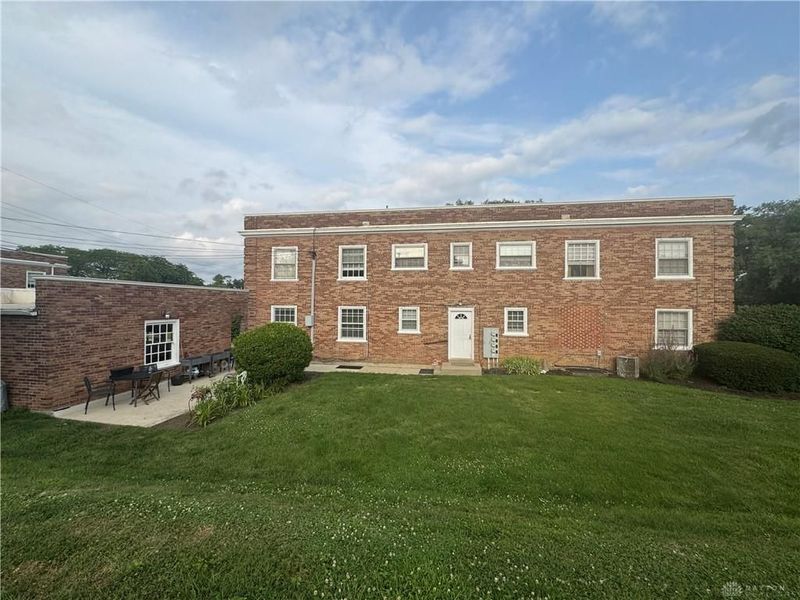 2515 Shafor Boulevard, Unit 4, Oakwood, OH 45419 Photo 3