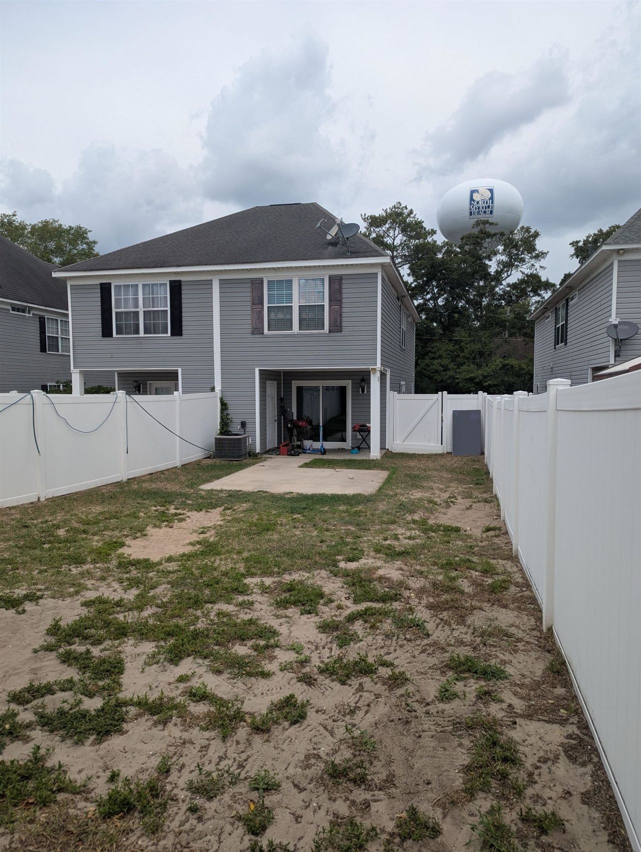 2711 Hilton Dr. Photo 11