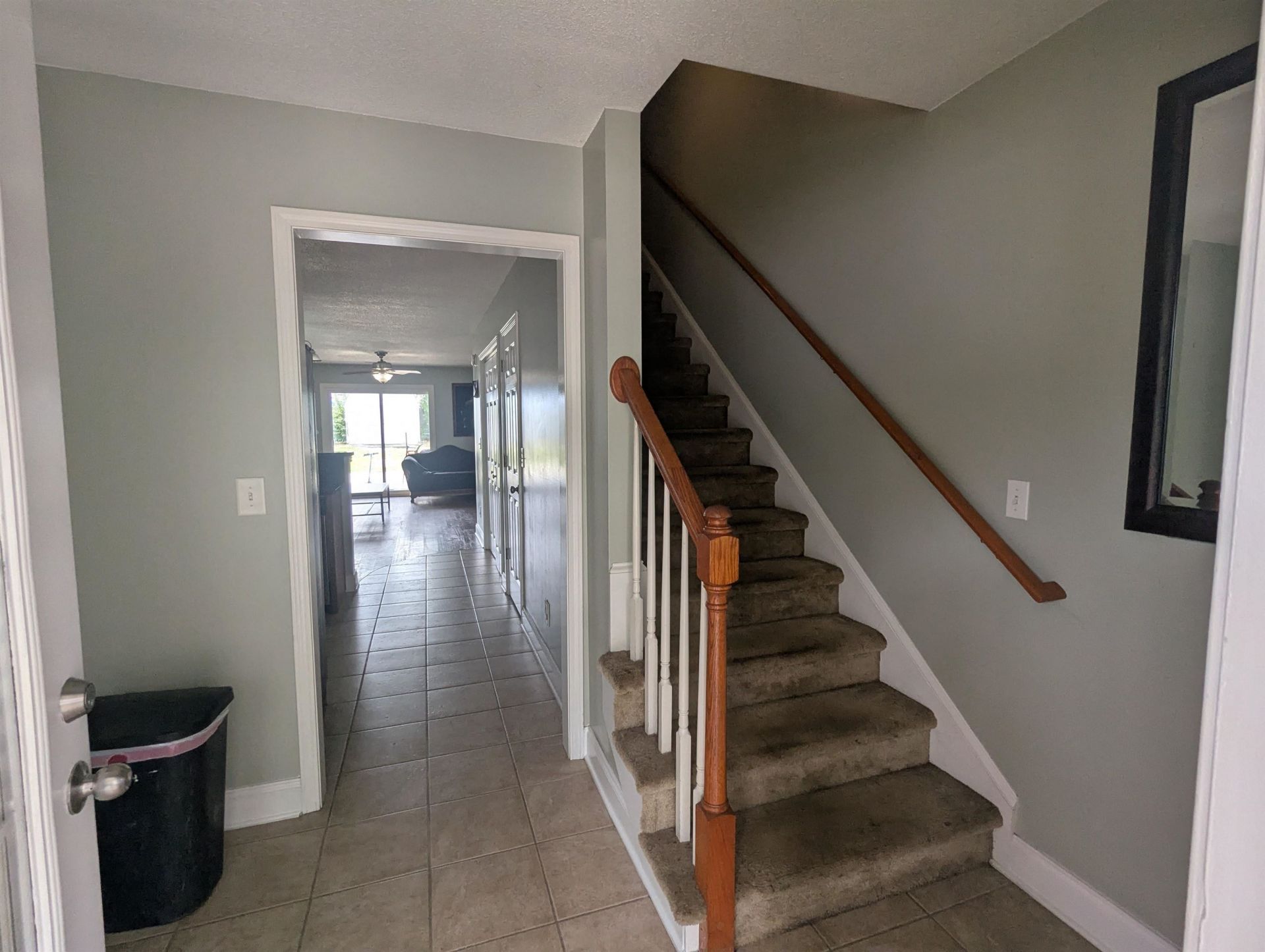 2711 Hilton Dr. Photo 4