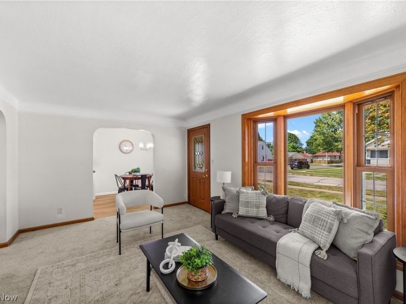 9319 Pinegrove Avenue , Parma, OH 44129 Photo 5