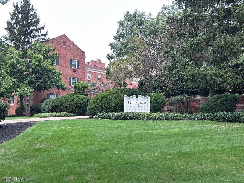 15925 Van Aken Boulevard , Shaker Heights, OH 44120 Photo 11