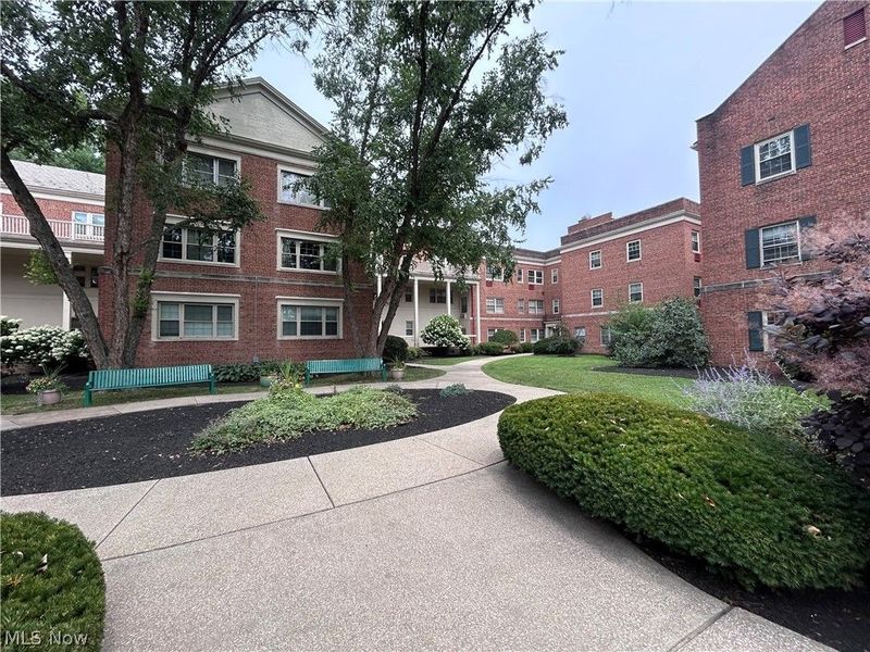 15925 Van Aken Boulevard , Shaker Heights, OH 44120 Photo 13