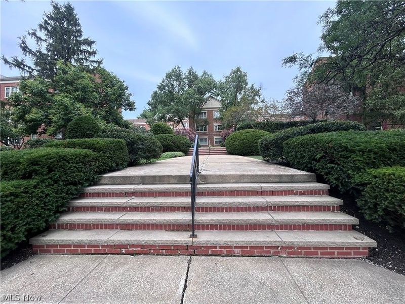 15925 Van Aken Boulevard , Shaker Heights, OH 44120 Photo 14
