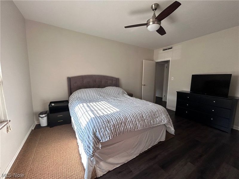 15925 Van Aken Boulevard , Shaker Heights, OH 44120 Photo 9