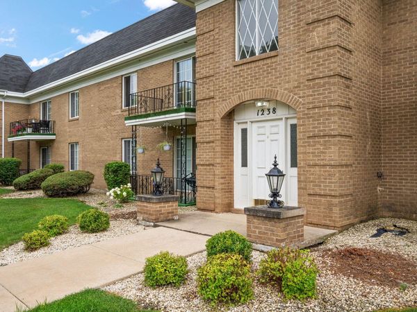 1238 Camellia Drive , Unit 11, Munster, IN 46321