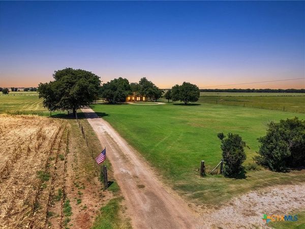 792 Evening Star, McGregor, TX 76657