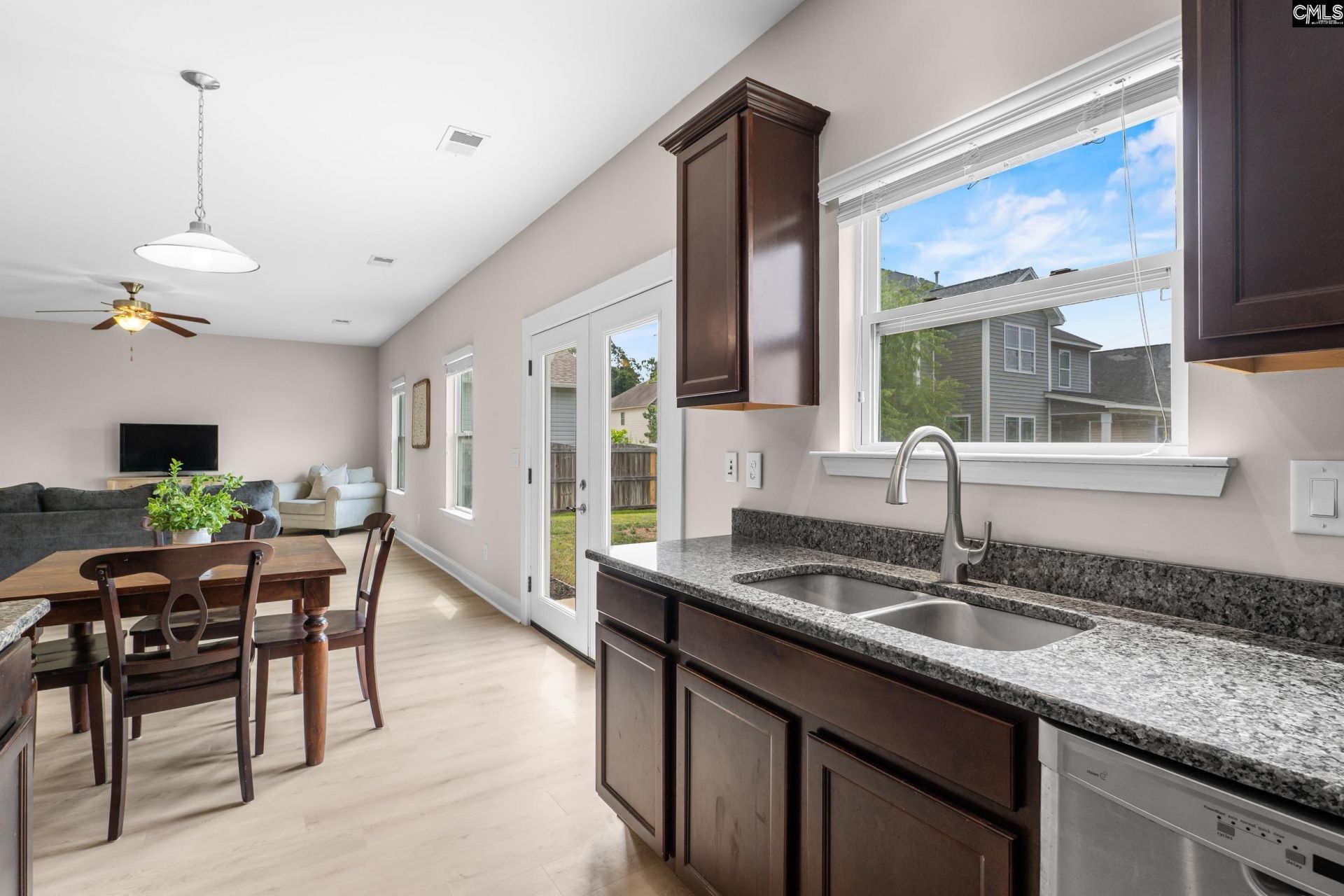 137 Glenellen Road  Photo 11