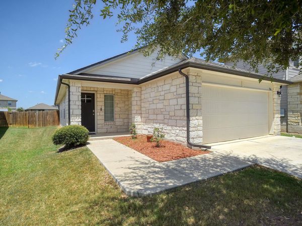 706 Roaring Fork LN, Bastrop, TX 78602