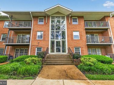 3334 SPRING LANE, Unit B-30, FALLS CHURCH, VA 22041