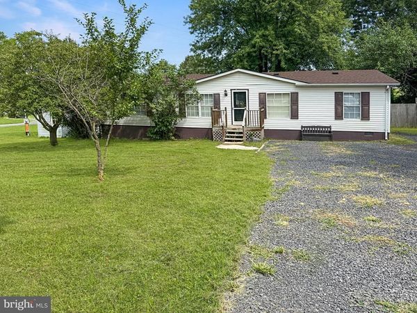 1181 GRAPEVINE ROAD, MARTINSBURG, WV 25405