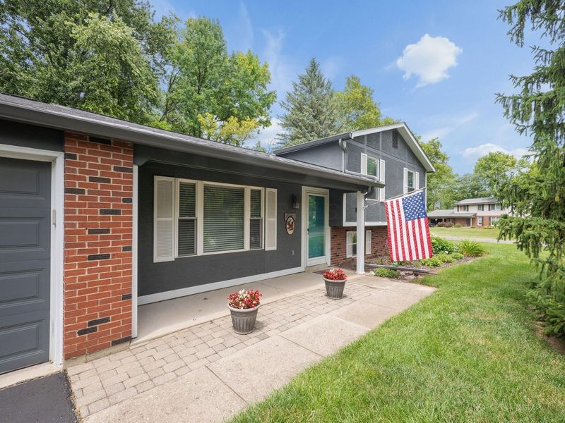6777 Merwin Road E, Columbus, OH 43235 Photo 2