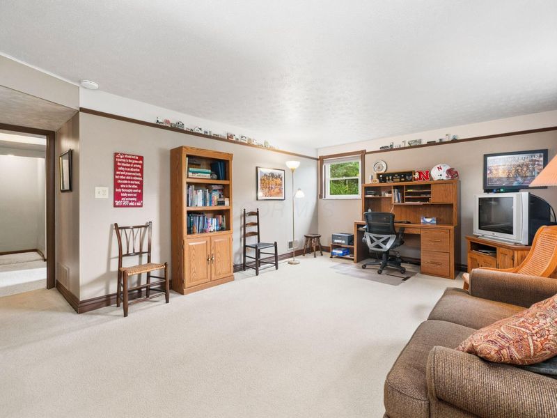 6777 Merwin Road E, Columbus, OH 43235 Photo 30