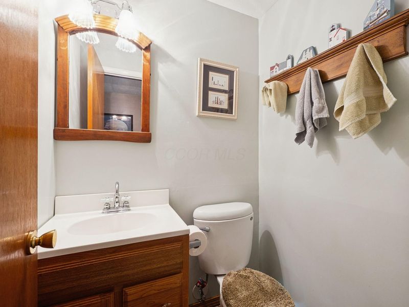 6777 Merwin Road E, Columbus, OH 43235 Photo 32