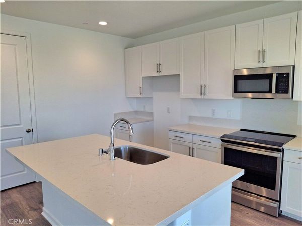 31367 TRAPPERS Loop, Winchester, CA 92596