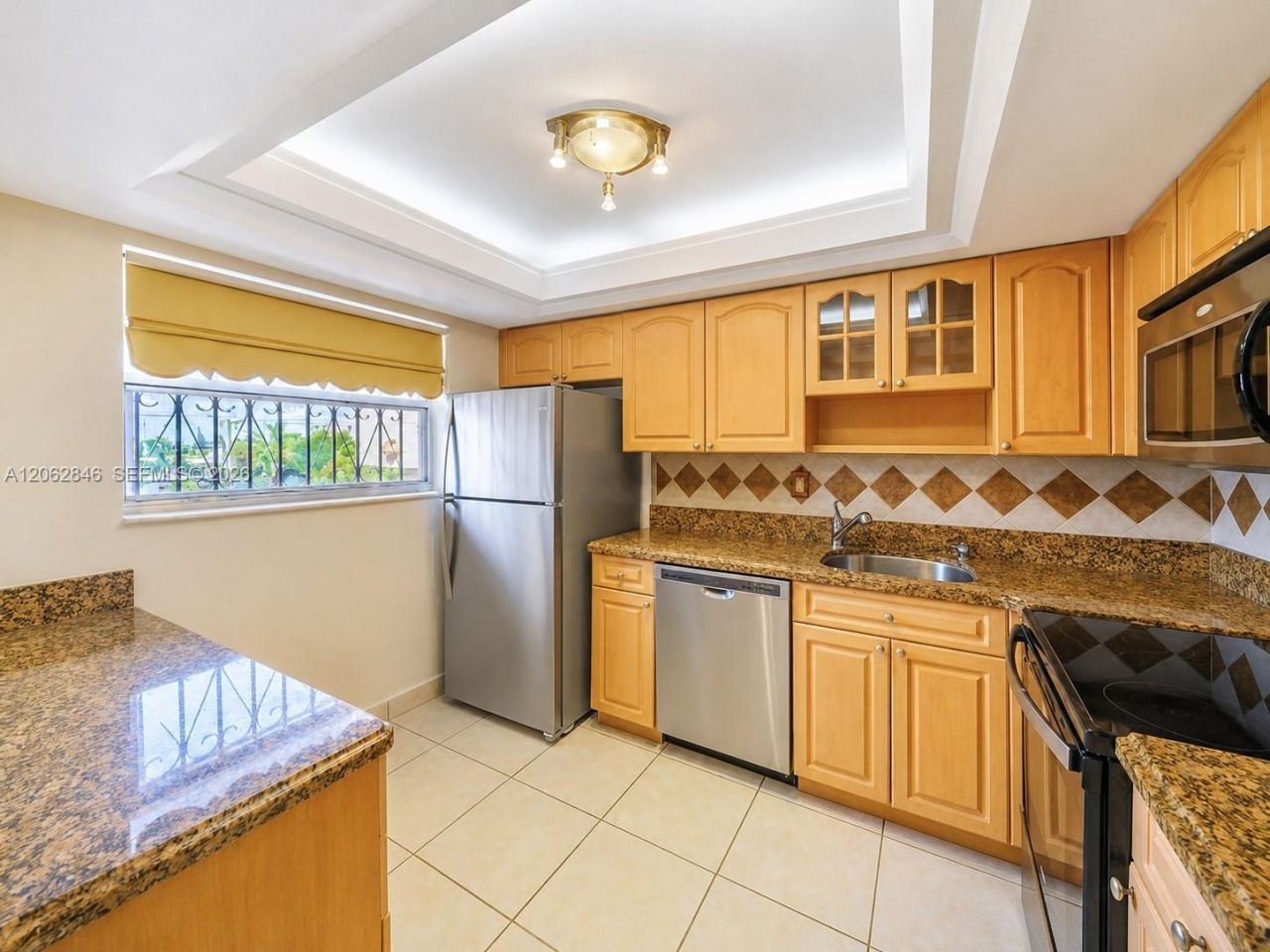7921 Byron Ave , Unit 404, Miami Beach, FL 33141 Photo