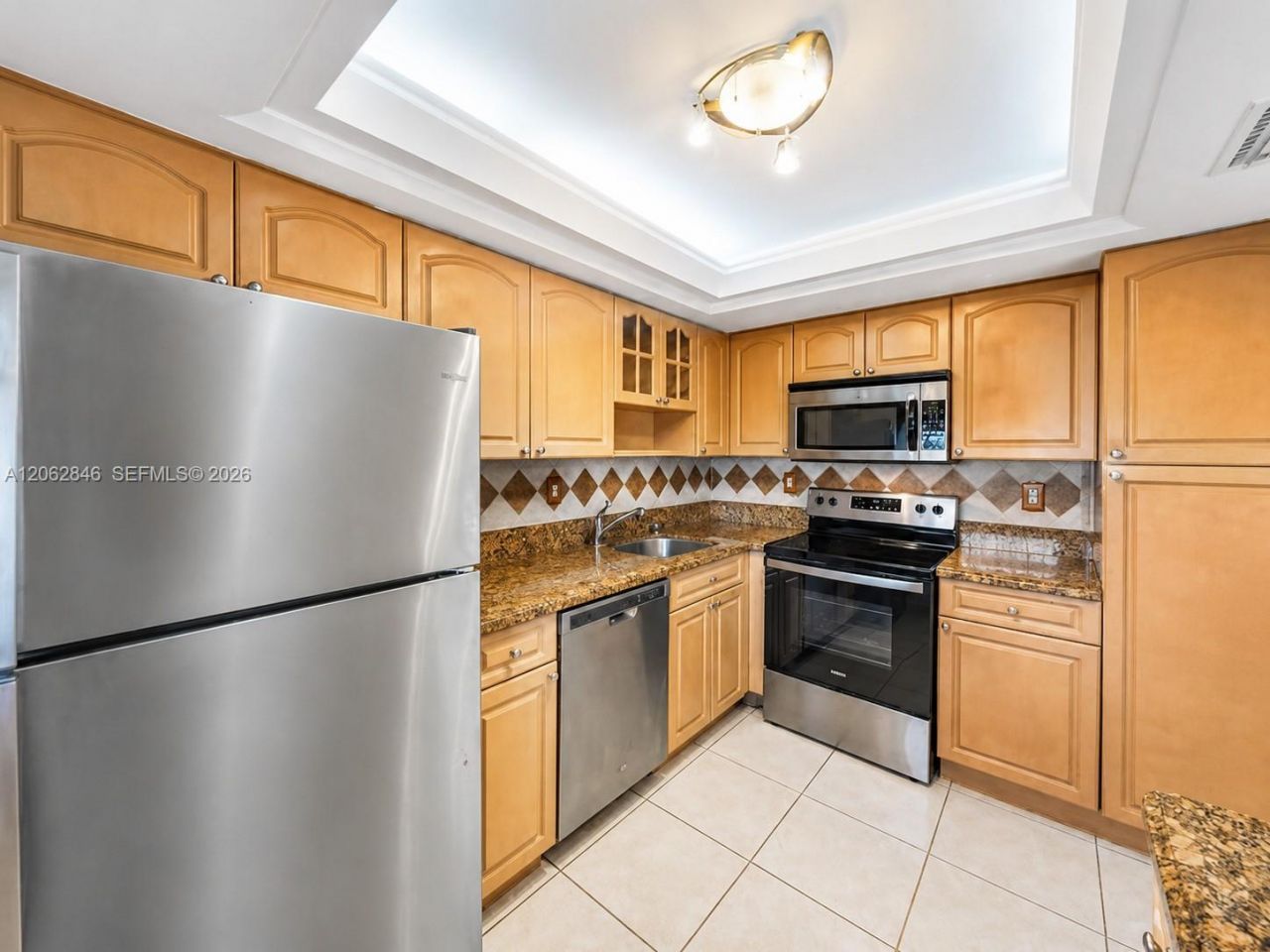 7921 Byron Ave , Unit 404, Miami Beach, FL 33141 Photo