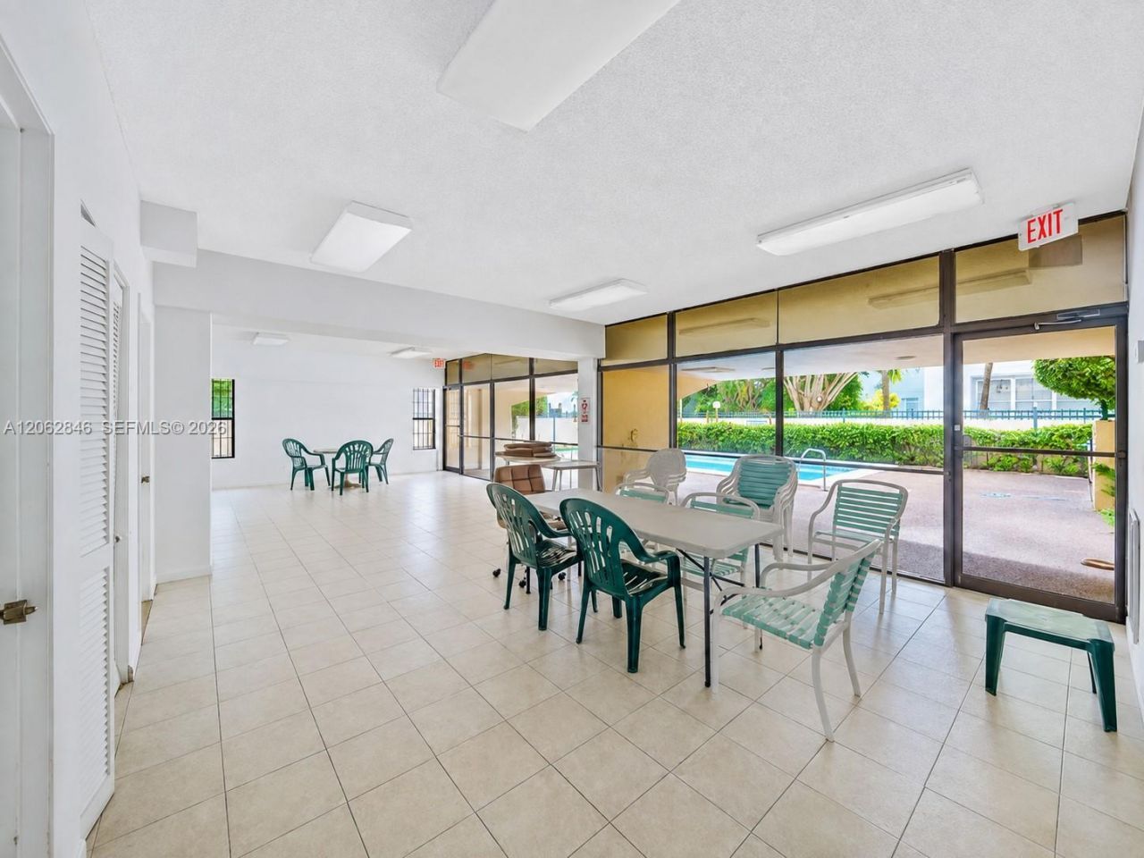 7921 Byron Ave , Unit 404, Miami Beach, FL 33141 Photo