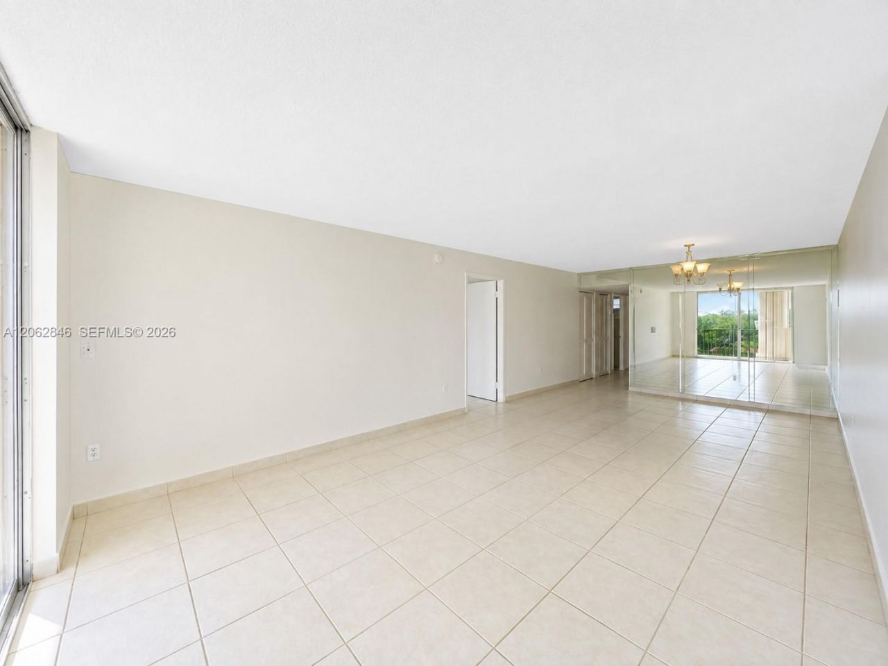 7921 Byron Ave , Unit 404, Miami Beach, FL 33141 Photo