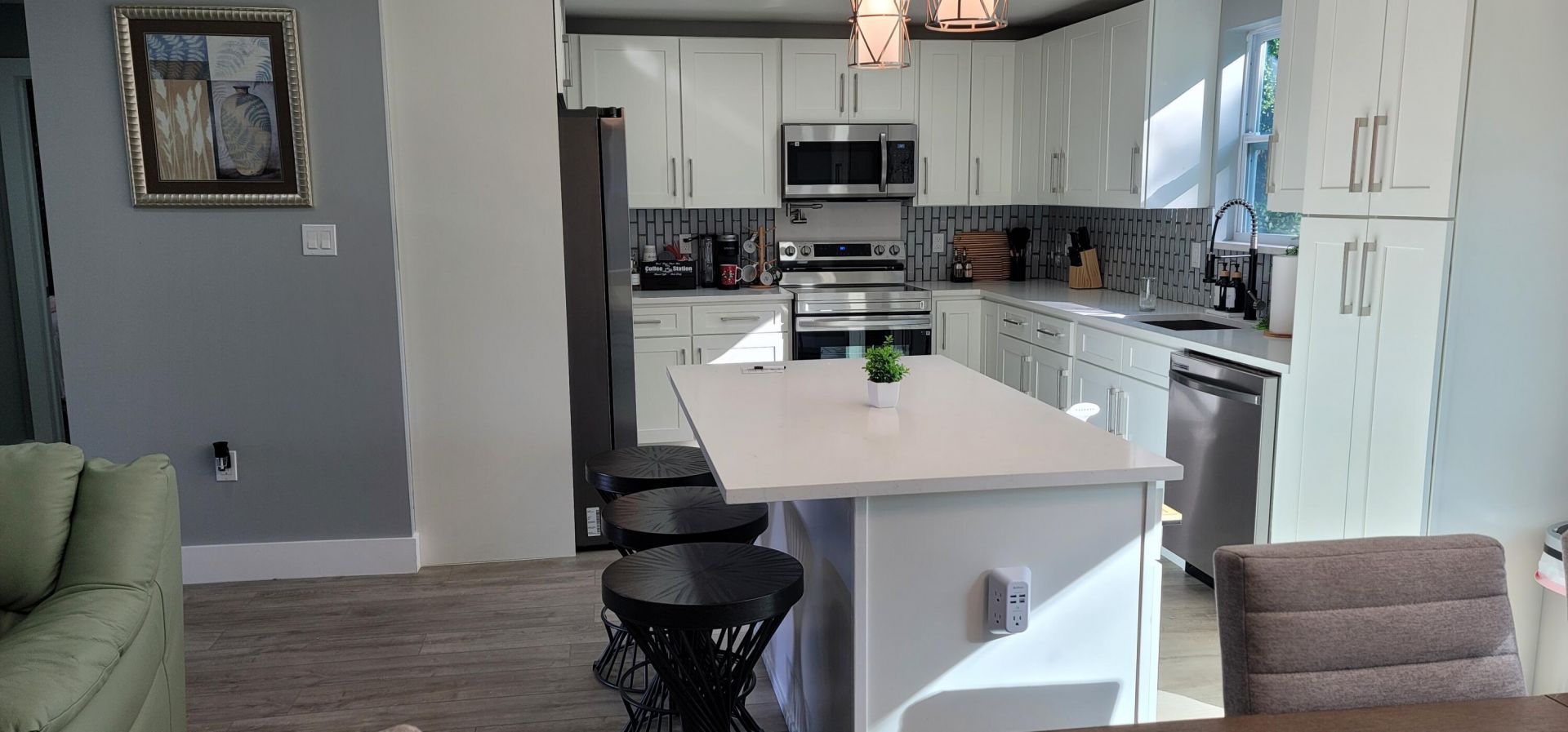 106 E Chandler Road, West Palm Beach, FL 33406 Photo