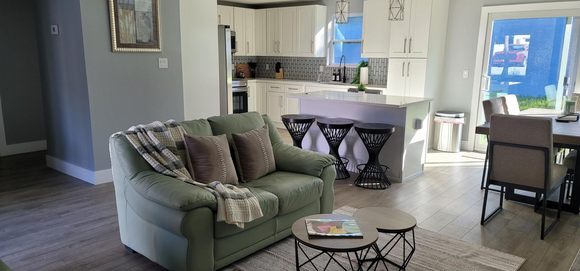 106 E Chandler Road, West Palm Beach, FL 33406 Photo