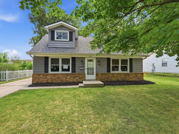 1534 Glenwood Avenue, Fort Wayne, IN 46805