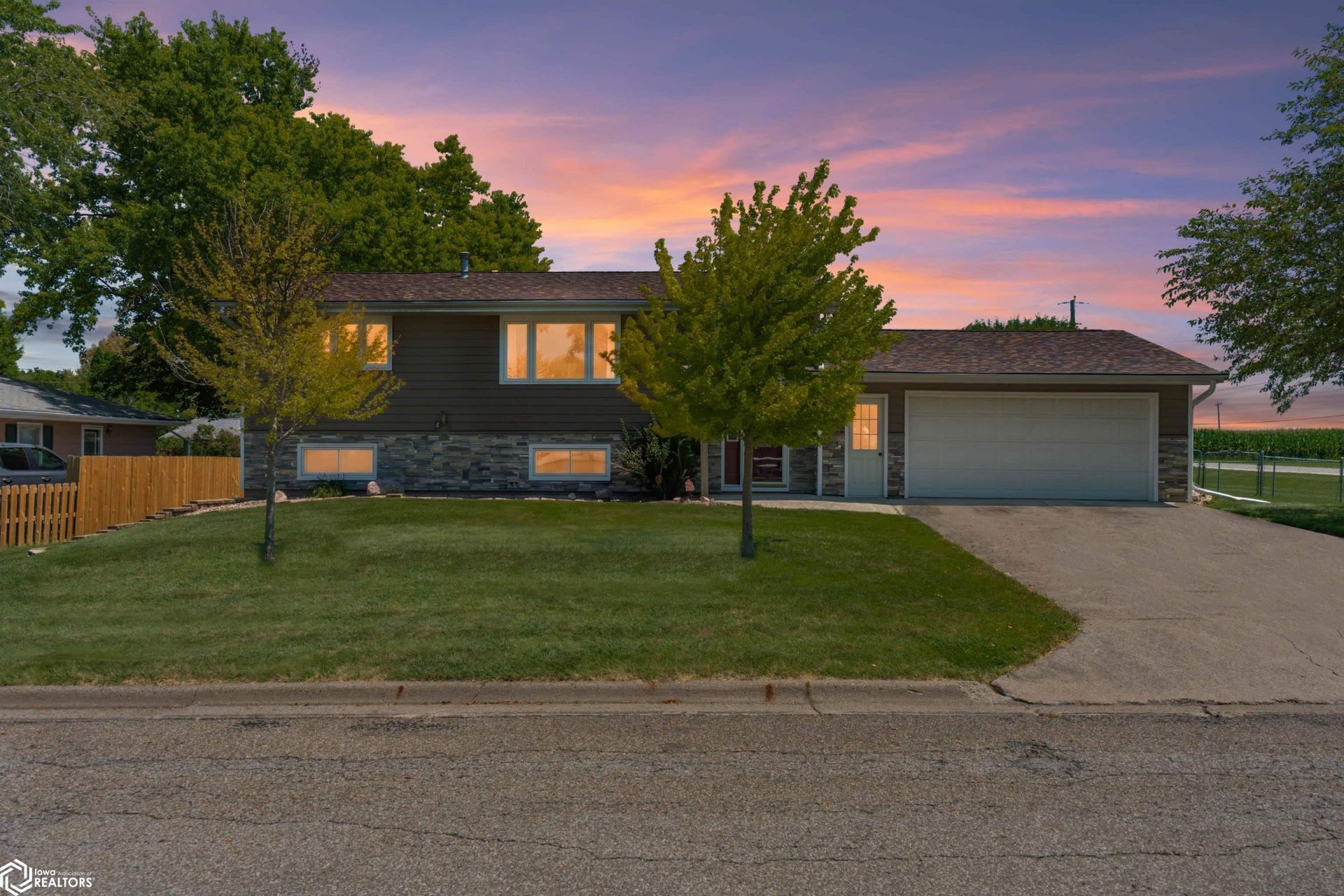 106 Grand Avenue, Story City, IA 50248 Main Photo