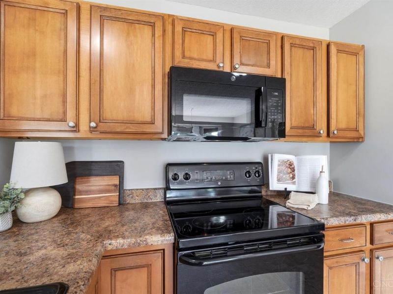 5236 Crested Owl Court, Hamilton Twp, OH 45152 Photo 13