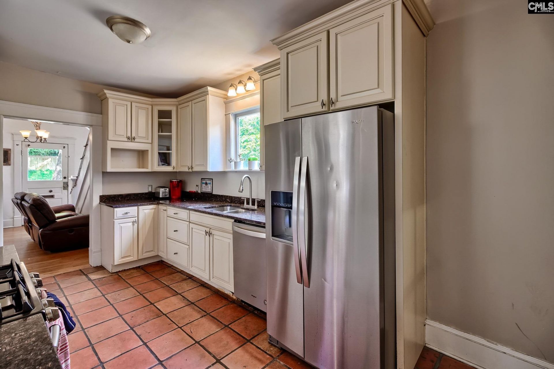 826 Laurens Street  Photo 17