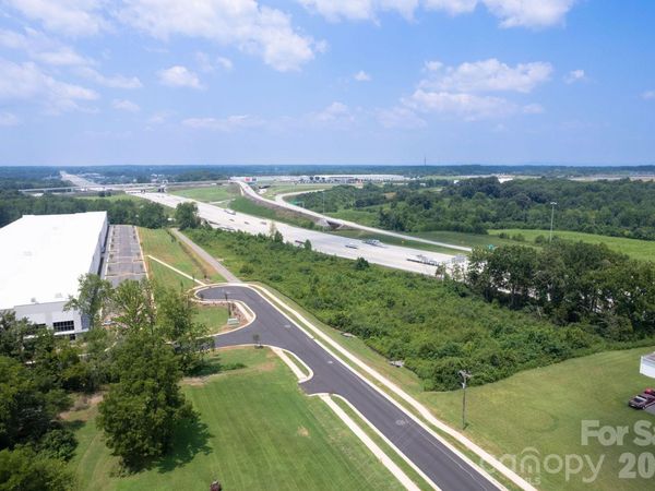 2221 International Drive, Statesville, NC 28625