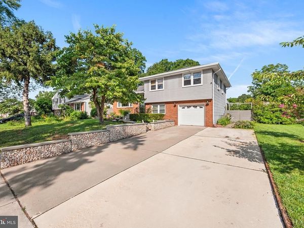 210 MASSACHUSETTS AVENUE, CHERRY HILL, NJ 08002