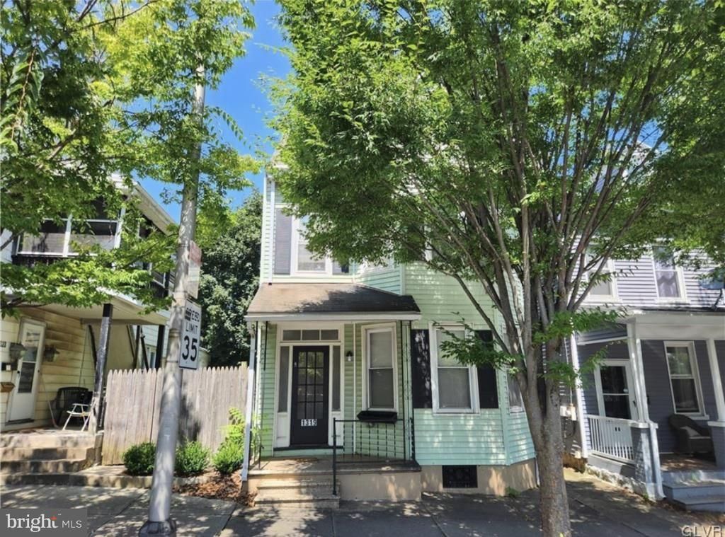 1319 NORTHAMPTON STREET, EASTON, PA 18042