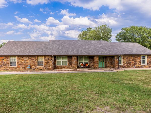 24445 S Rogers Drive, Claremore, OK 74019