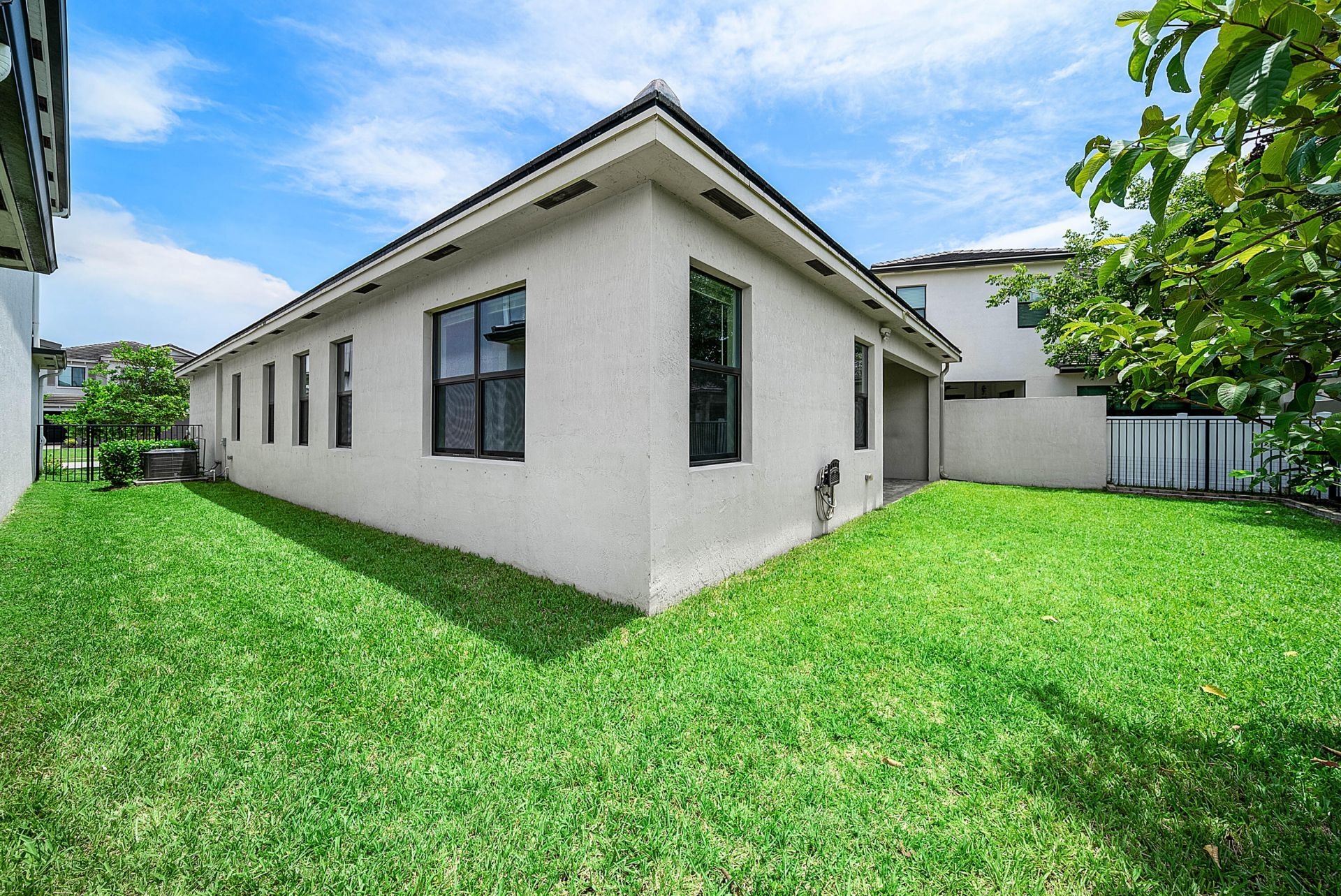 6053 Oceanaire Way, Lake Worth, FL 33467 Photo