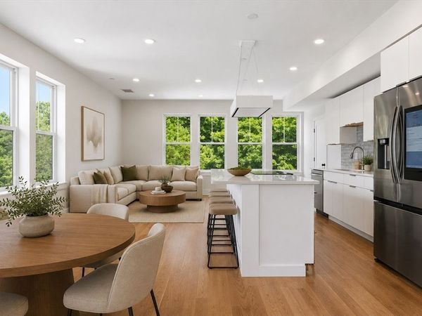 421 High St, Unit 306, Medford, MA 02155
