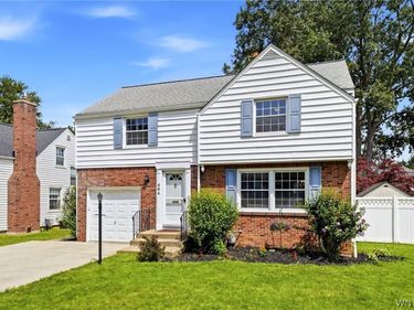 404 Darwin Drive, Amherst, NY 14226